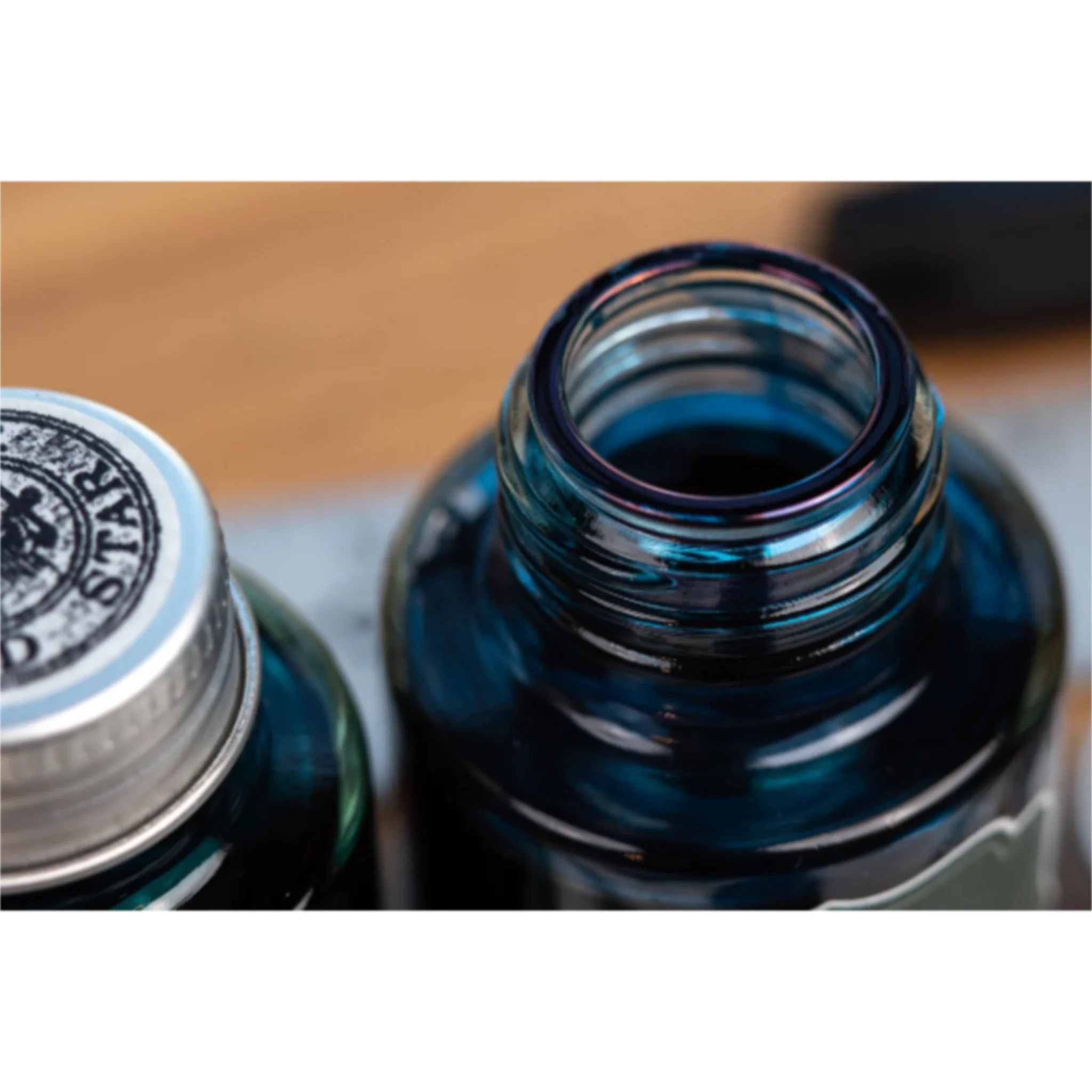 Teranishi Guitar Fountain Pen Ink - Lady Emerald 40ml - Image 10